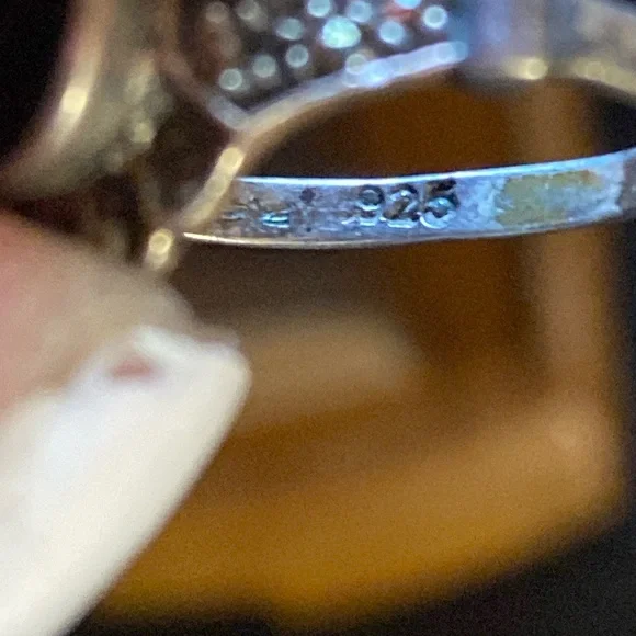 Vintage Sterling Silver Black Onyx Marcasite Oval Ring - Picture 3 of 4